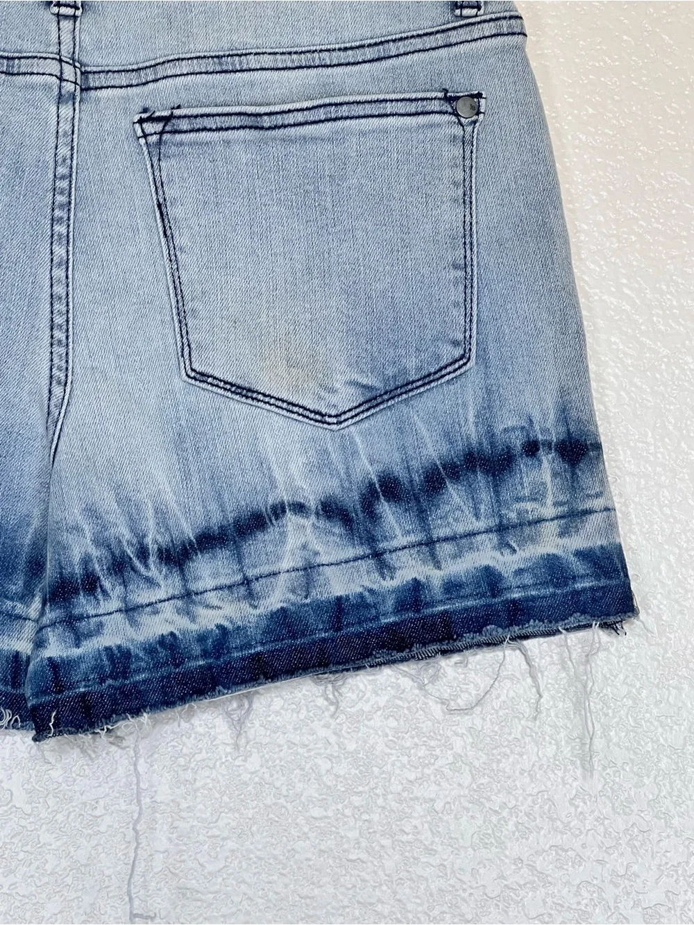 Judy Blue ombre frayed hem shorts, size medium *imperfect* - Picture 6 of 7